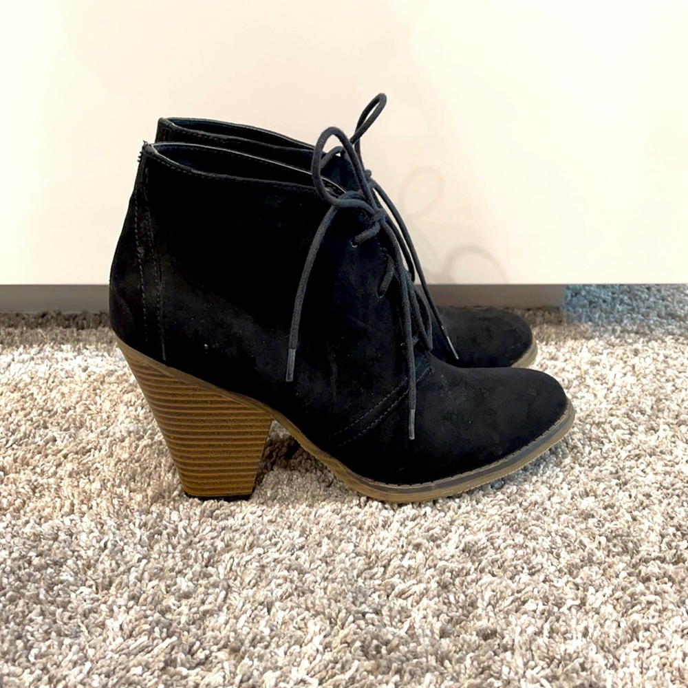 Women’s black booties